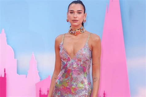 Foto Lirik Dan Chord Lagu Here Dua Lipa