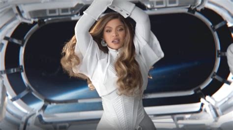 Verizon and Beyoncé Both Win With Super Bowl Album Surprise