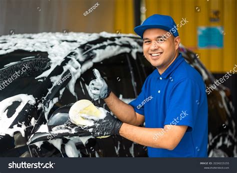 Im Genes De Trabajador Hombre Lavado De Coches Im Genes Fotos