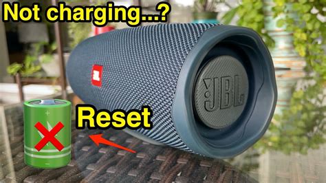 How To Fix Wireless Bluetooth Speaker That Is Not Charging Youtube