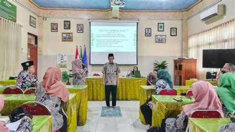 Kajian Ramadhan Bapak Ibu Guru DOA SUJUD SMP YPM 1 Taman Tahun 1445H