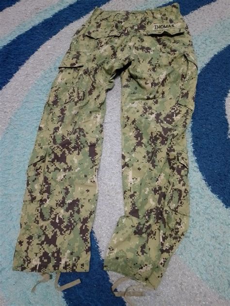 US Navy pants AOR Type II, Men's Fashion, Activewear on Carousell