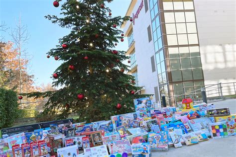 Egarsat celebra el éxito de la Campaña de Recogida de Juguetes en