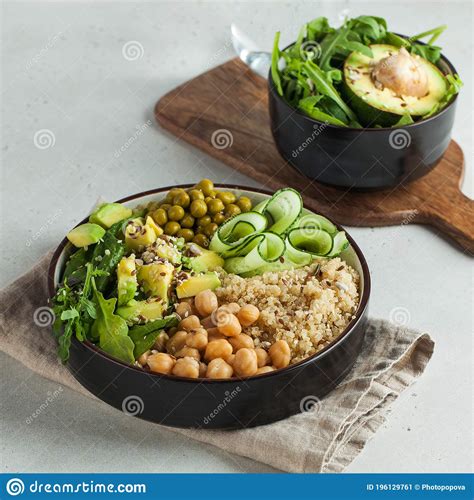 Healthy Vegetable Lunch From The Buddha Bowl With Quinoa Avocado Chickpeas Healthy Food Dish