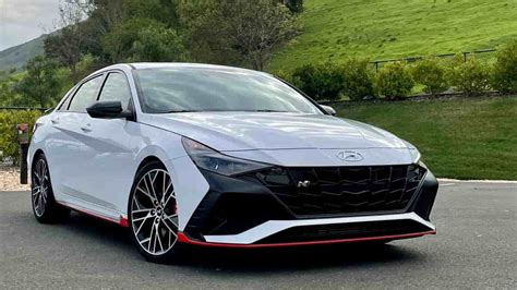 Hyundai Elantra N 2022 Sedan Sport Dengan Mesin Garang