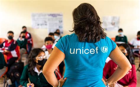 Bmw Y Unicef Firman Alianza Para Fomentar La Educaci N De Ni As Y