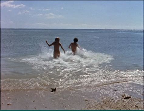 Véronique Jannot nude pics page