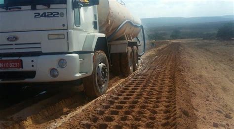 Governo retoma obras de pavimentação de rodovia entre o Piauí e Ceará