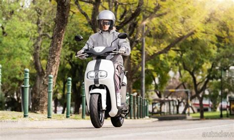 Yamaha Neo S Electric Scooter Revealed For Europe Autodevot