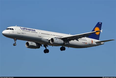 D AIRY Lufthansa Airbus A321 131 Photo By Dave Hart ID 316636