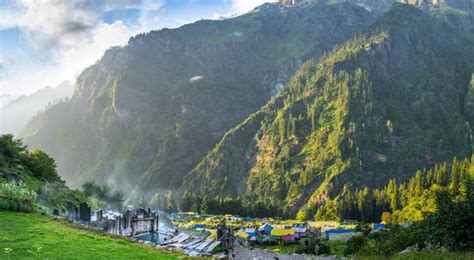 Your Comprehensive Guide To The Kheerganga Trek IndiaHighlight