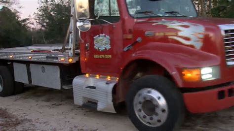 Video Missing Father And Daughter Found 100 Yards From Burnt Truck