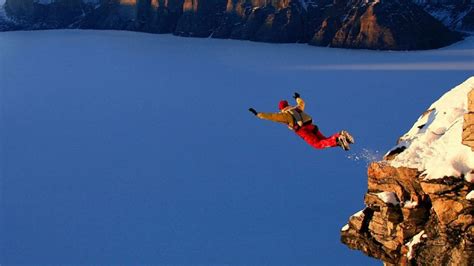 Skydiving FAIL! Lucky Woman Survives a Fall of 1.5km From the Sky After ...