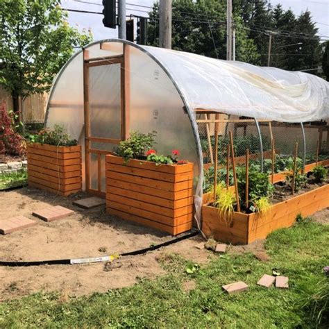 Diy Hoop House To Extend Your Growing Season Blitsy