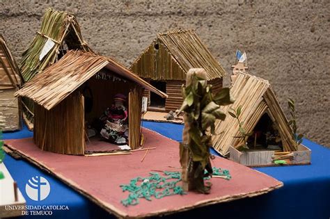 Exposición y lanzamiento de rukas mapuche confeccionadas por niños de