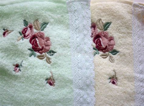 Embroidered face towels - ST131050 - star (China Trading Company) - Towels - Household Textile ...