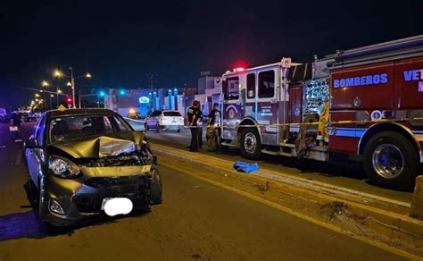 Muere uno en choque de dos motos y un automóvil en la Colosio en Mazatlán