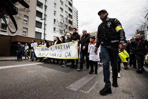 grenoble Une marche blanche a été organisée mercredi après midi dans