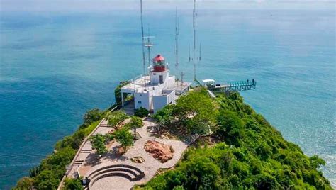 Faro De Mazatl N Un Faro Natural De Altura Impresionante Noro