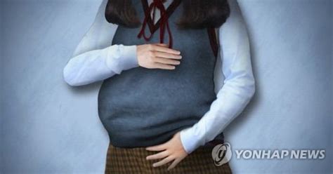 인권위 임신·출산한 학생에게 산전·후 요양기간 보장해야 한국경제