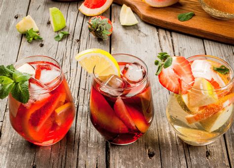 Coquetel de frutas álcool e sem álcool duas receitas fabulosas