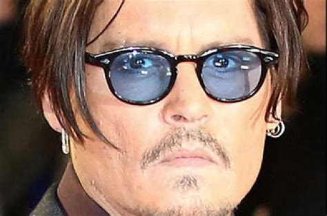 Johnny Depp Tiene A Su Hijo De A Os Con Graves Problemas De Salud