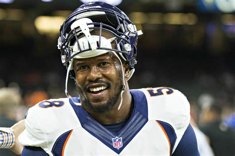 Sex Tape Scandal Cant Keep Von Miller From Playing Nfl Santa Claus