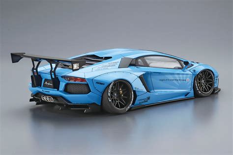 Aoshima Lb Works Lamborghini Aventador 1 24 Scale Model Kit Ver 1 Crunchyroll Store