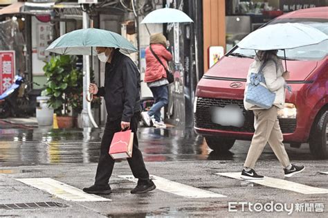 快訊／注意雨彈！5縣市大雨特報 防雷擊強陣風 Ettoday生活新聞 Ettoday新聞雲