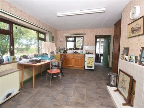 Bed Bungalow For Sale In Welland Court Lane Upton Upon Severn