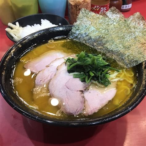 家系総本山ラーメン吉村家 『チャーシューメン中盛 ライス』 フロムムサシノ