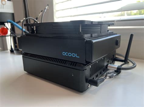 SSD Thermal concerns in sandwich builds? : r/sffpc