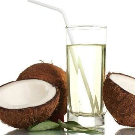 Adajah Minum Air Kelapa Membuat Letuh Khas Minuman