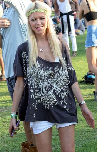 Scary Skinny Tara Reid Flaunts Too Thin Frame At Coachella