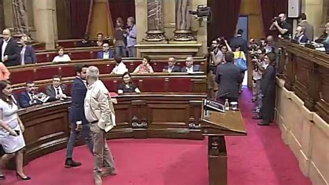 Independencia Cataluña El Parlamento Catalán Inicia La Desconexión De España El Parlamento