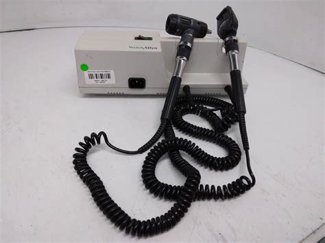 Used Welch Allyn 3 5 V Standard Ophthalmoscope Ref 11710 W Otoscope And Transformer