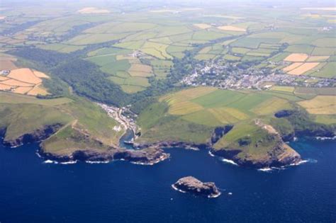 Boscastle Cornwall, tourist guide & map, events, accommodation, businesses, history, photos, videos