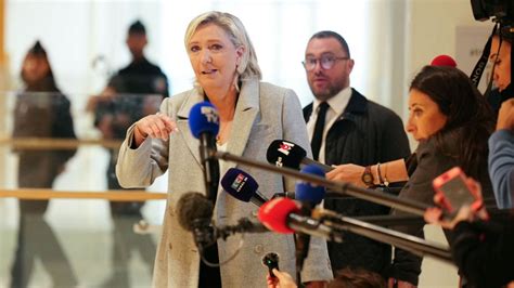 Procès du RN : 5 ans de prison requis contre Marine Le Pen pour