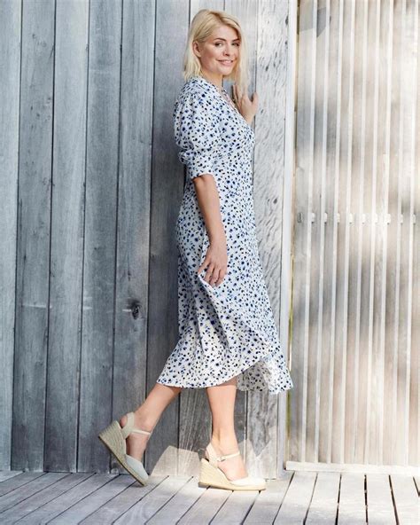 Summer Dress : r/TheHollyWilloughby