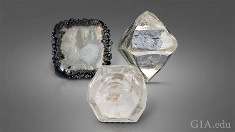 Is There a Difference Between Natural and Laboratory-Grown Diamonds?