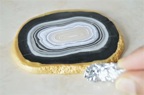 Vikalpah: DIY Faux Agate Coasters