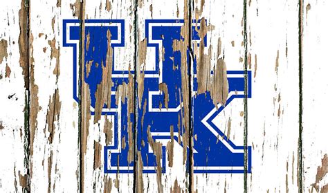 Kentucky University Vintage Logo College Peeling Paint Barn Wood Mixed ...