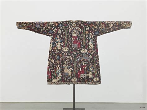 Embroidered Safavid Coat Discover Islamic Art Virtual Museum