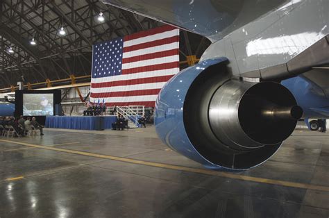 Air Force Reserve wing receives first C-40 aircraft at Scott > Air ...