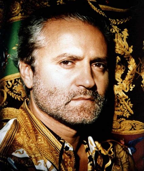 Gianni Versace From Humble Beginnings To Fashion Icon Invetitum