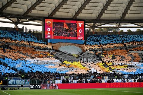 Roma Lazio Spettacolo Nelle Due Curve Le Coreografie Del Derby