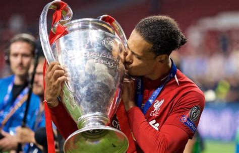 Van Dijk Is The Best Centre Back In Premier League History Kompany