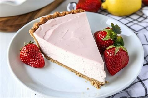 Frozen Strawberry Lemonade Pie Insanely Good