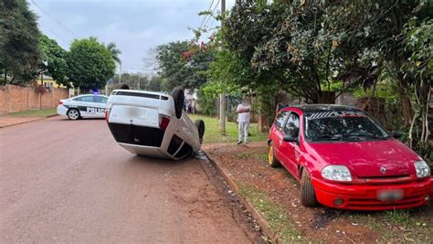 Eldorado Conductor Herido En El Choque Y Vuelco De Su Auto