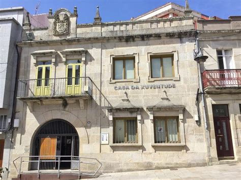 Casa Da Xuventude En Cangas